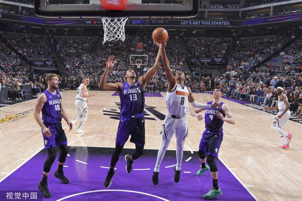 一蹴而就的 一蹴而就的